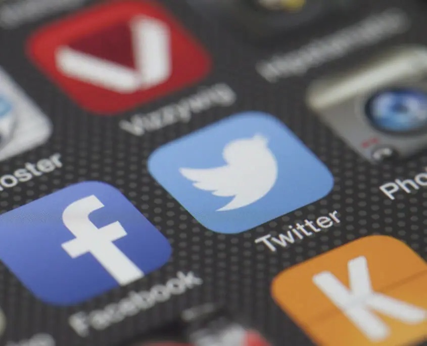 Onlineshop - Social Media Onlineshop - Social Media